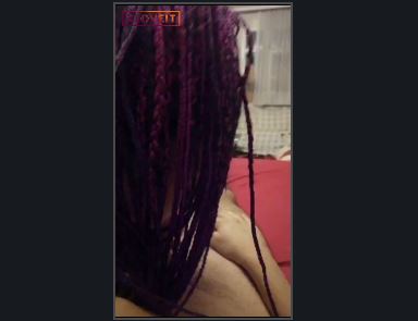 Rastalı kız sakso çekip siktiriyor